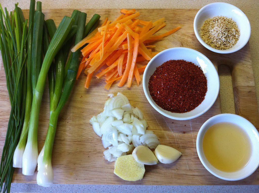 ingredients of making khimchi cucumber